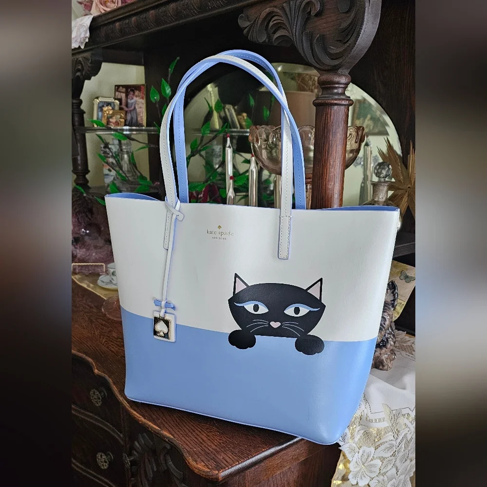 Kate Spade Tote ♠️💙 - Picture 4 of 17